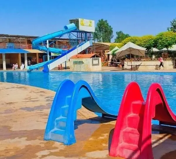 منتجع سياحي للبيع على طريق مطار دمشق